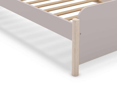 Cama juvenil nido ALONE en colores crema y natural con diseño funcional y detalles en madera