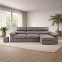 Chaisselonge extensible ARPUC tapizada en MAGNOL con arcón abatible y taburetes integrados, diseño moderno y funcionalidad premium.