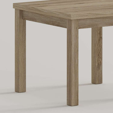 Mesa cuadrada extensible GIULA con pata cuadrada, melamina de alta calidad y diseño funcional.