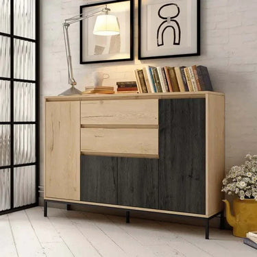 Aparador de diseño contemporáneo con 4 puertas y 2 cajones, capacidad alta y acabado en melamina resistente.