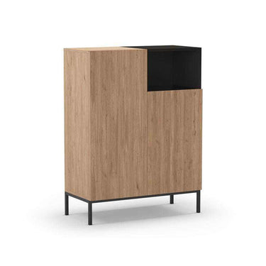 Aparador alto de roble con dos puertas y diseño moderno