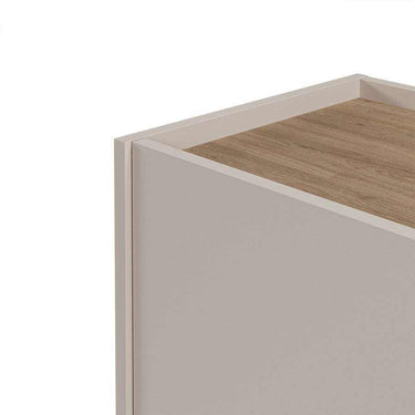 Aparador Elicul de 3 puertas con patas metálicas y diseño moderno