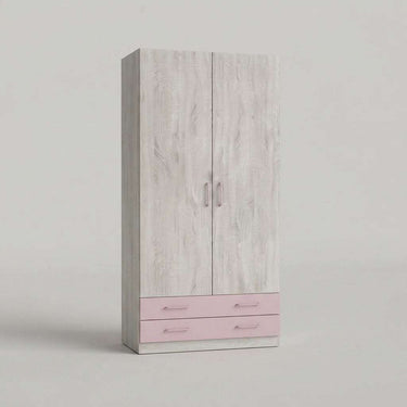 Armario de dos puertas y dos cajones, con acabado efecto madera clara y frentes inferiores en rosa pálido.