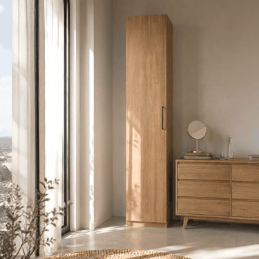Armario 1 puerta CAPRI compacto y funcional en madera con tirador negro