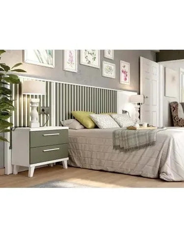 Cabecero de cama matrimonio LUCCA mod. 14 con diseño elegante y sobrio en palillería y acabado liso, fabricado en melamina resistente.