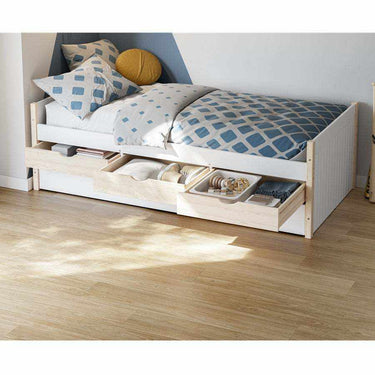 Cama nido compacta Aklav con cajón inferior en madera natural