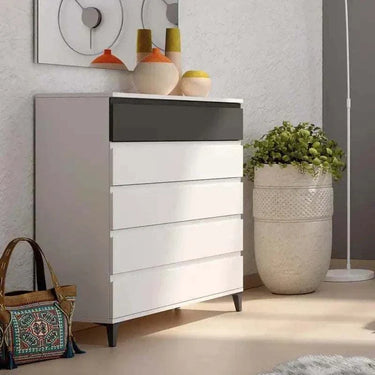Cómoda 5 cajones LUCCA con tirador en J diseño moderno y alta capacidad