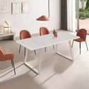 Mesa extensible ALESSANDRA rectangular de diseño elegante y funcional en material laminado natural.