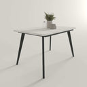 Mesa comedor extensible SERENA con esquinas redondeadas y patas metálicas, disponible en varios colores.