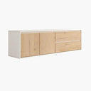 Composición de salón LECCE ambiente 51 en tonos madera natural con mueble TV, vitrina y estante de pared