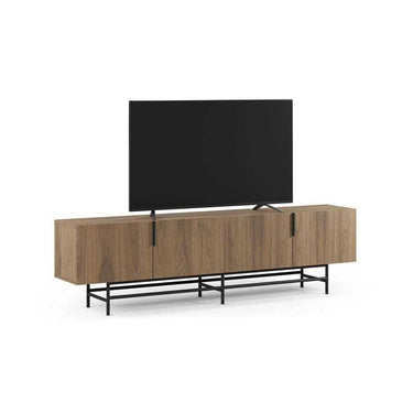 Mueble TV Eldia de roble con 4 puertas y patas metálicas negras