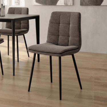 Pack de 4 sillas de comedor Parma tapizadas con patas metálicas negras