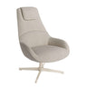 Butaca giratoria AMADA tapizada en tejido suave con base metálica giratoria 360 grados y diseño ergonómico