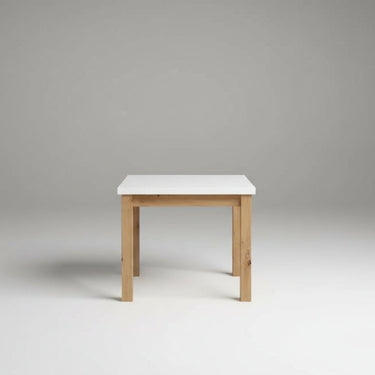 Mesa cuadrada extensible GIULA con patas cuadradas de melamina alta calidad