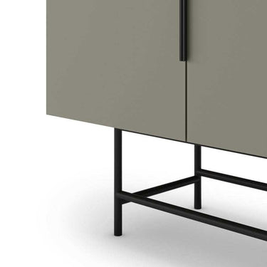 Aparador buffet Eldia verde de 4 puertas con patas metálicas