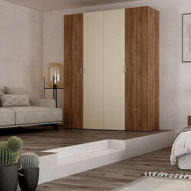 Armario 4 puertas L'AQUILA de 240 cm de alto en melamina resistente, fabricado en España, con estantes y barras colgadoras interiores.