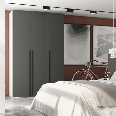 Armario dormitorio LUCCA de 3 puertas batientes con tirador negro mate
