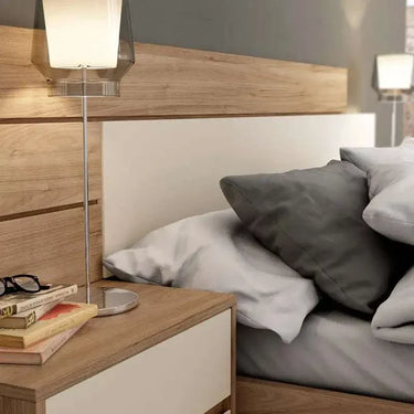Cabecero galería LUCCA mod. 11 de diseño original en madera resistente con acabado en melamina, disponible en varios colores.