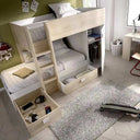 Cama tren reversible de madera clara y acabado liso, con dos camas, escalera, armario y cajones de almacenaje.