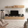 Mueble salón de melamina en tonos madera clara y negro, con mueble bajo, panel de TV y estantes flotantes.