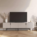 mueble tv eldía perla color perla con cuatro puertas y patas metálicas negras