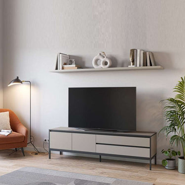 Mueble TV in cream melamine with black metal legs, featuring a low rectangular design and sleek horizontal drawer fronts.