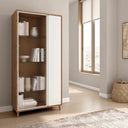 Vitrina asimétrica salón Tivoli con cristal Olas y perfil aluminio negro
